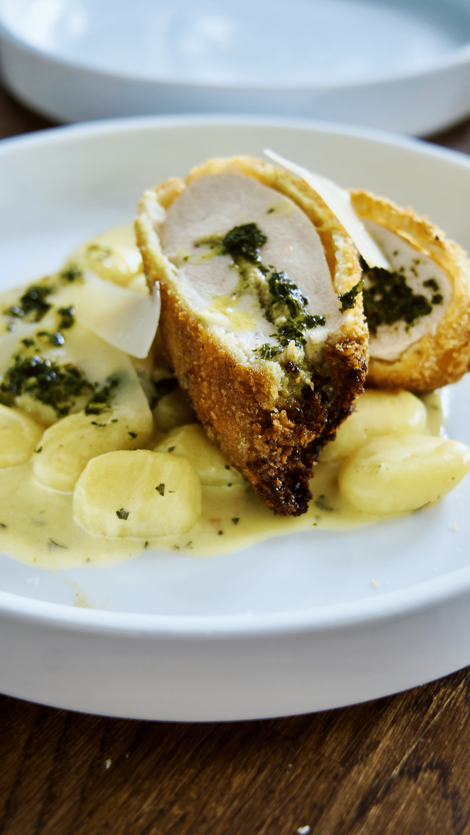 EA8627D9-9456-433B-B21E-EBB66D823229